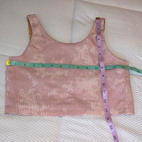 ☀️Old Navy Active Powerchill Cropped Tank Sports Bra - Picture 7 of 7